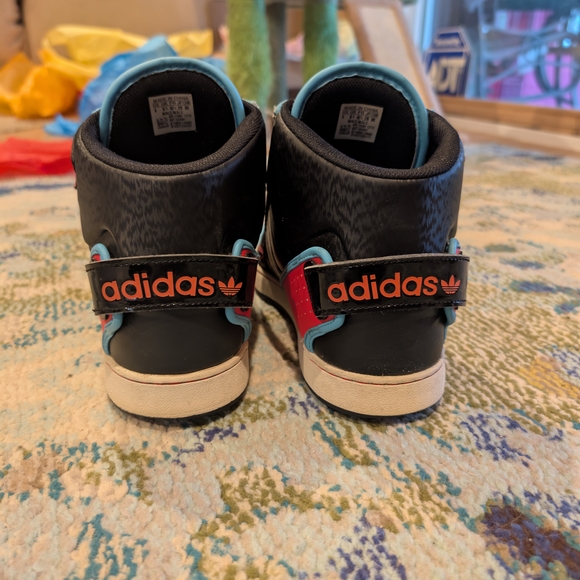 Adidas 2000s High-Top Sneakers - Black and Coral/Red - Picture 4 of 9